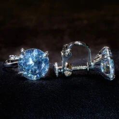 Kissed By Glitter Crystal Stud With Claw 10mm Clip- SS012